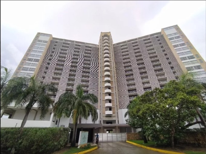 STUNNING APARTMENT IN TUCACAS